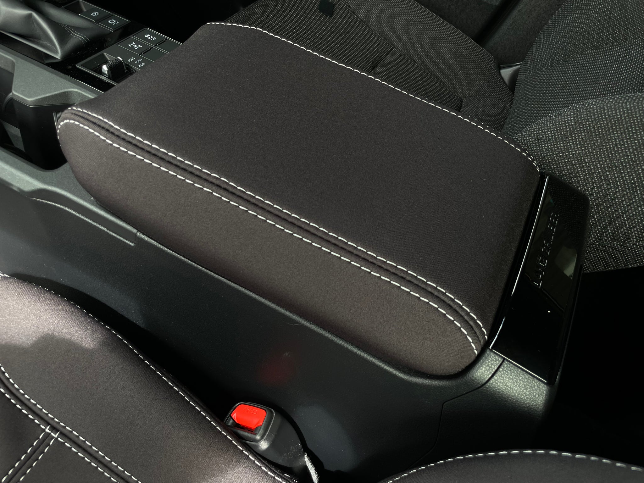Toyota Landcruiser Prado 250 Series Kakadu Neoprene Car Seat Covers