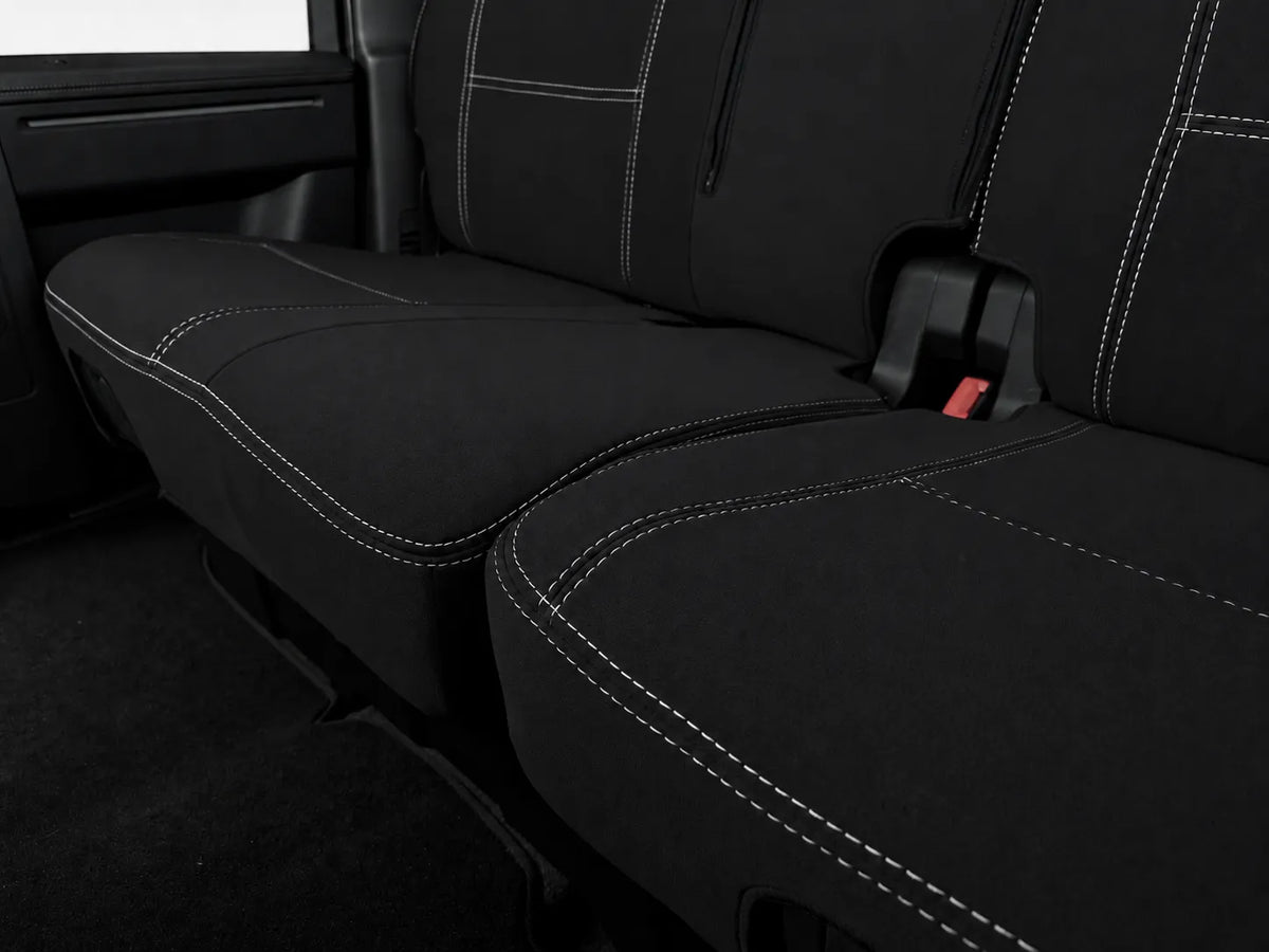MG U9 Explore neoprene car seat covers view of second row cushion