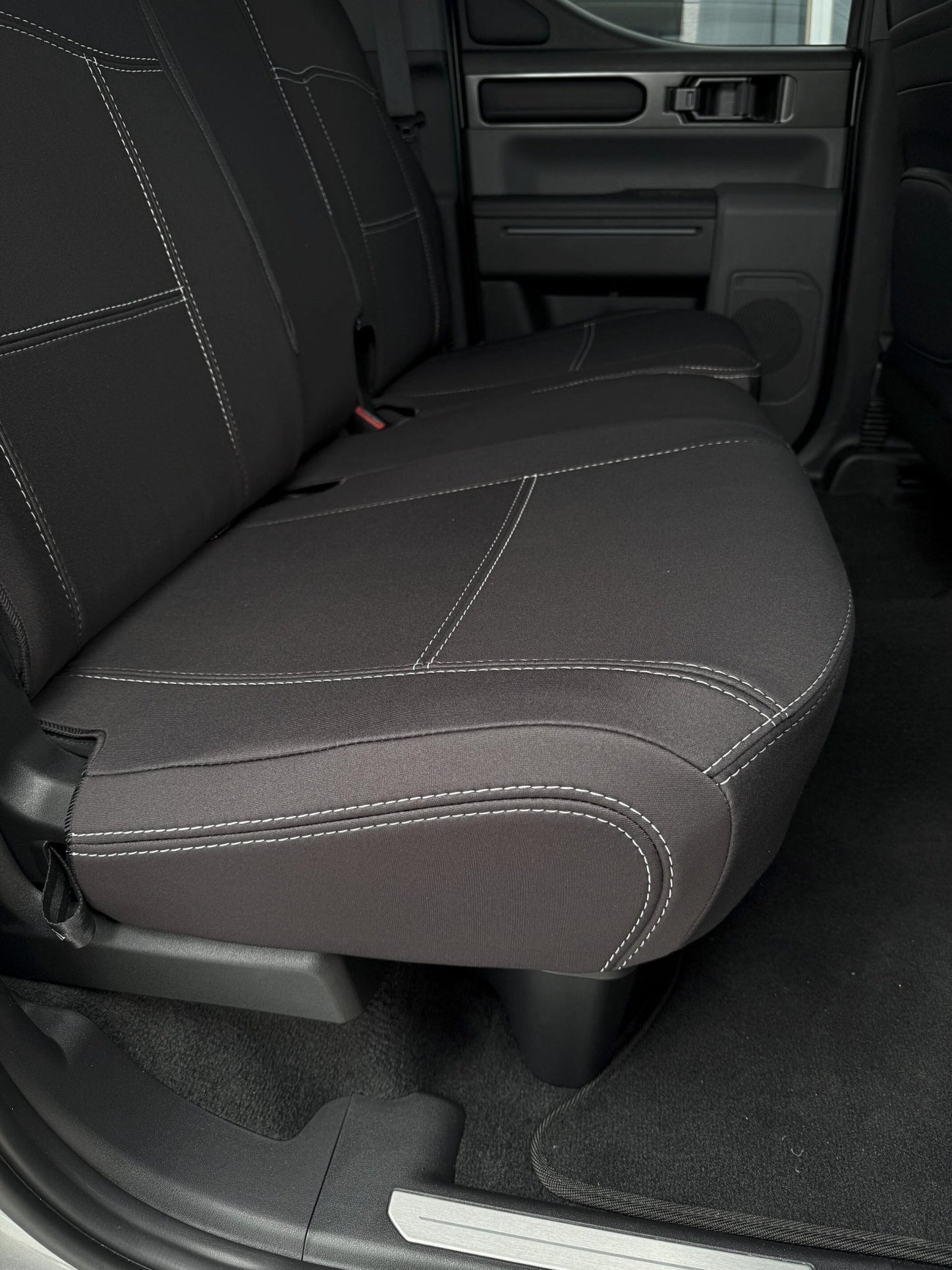MG U9 Explore Pro Neoprene Car Seat Covers - Global Automotive Accessories