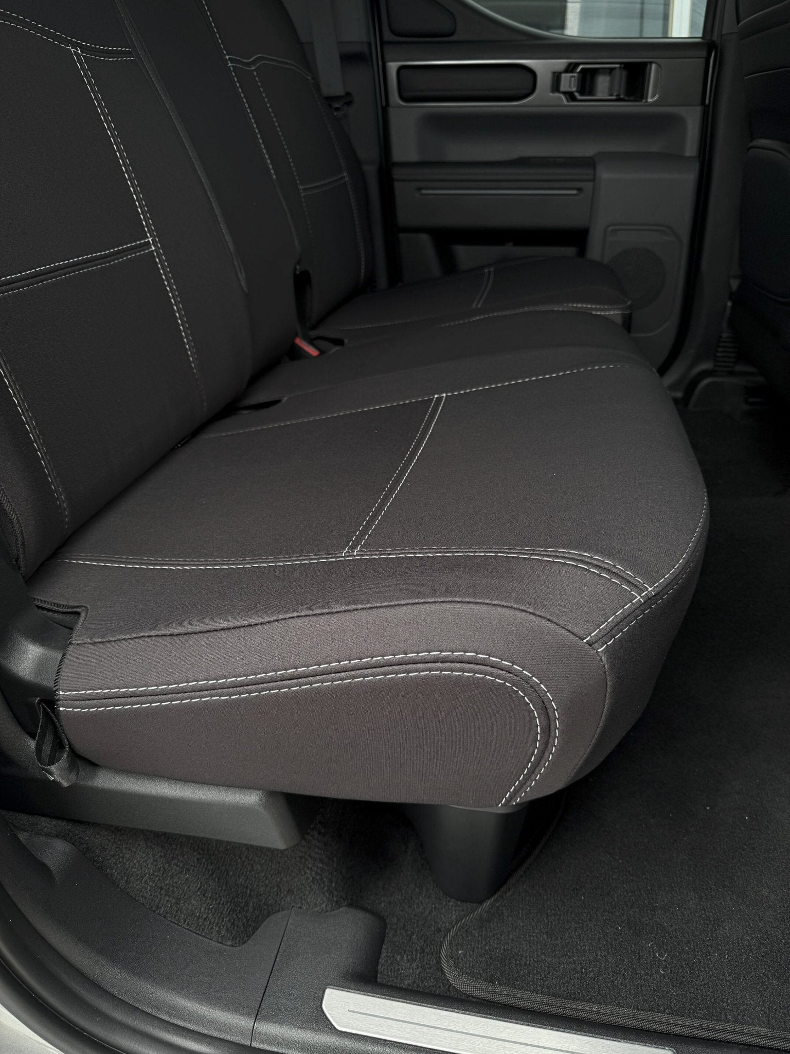 MG U9 Explore Pro Neoprene Car Seat Covers - Global Automotive Accessories