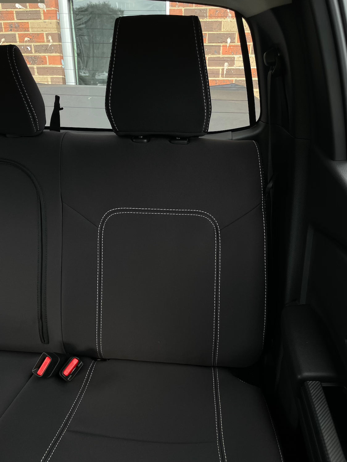 mitsubishi-mv-trion-neoprene-car-seat-covers-7