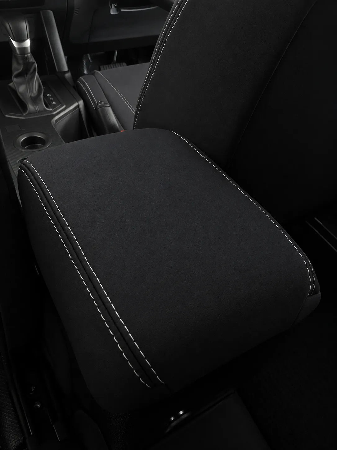 Mitsubishi MV Triton neoprene car seat cover view center console