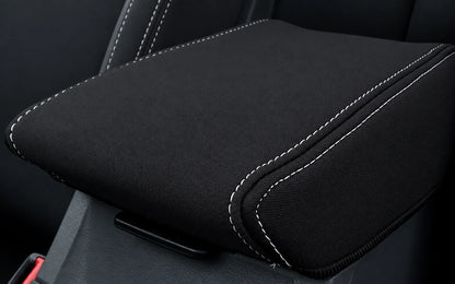 Nissan Navara NP300/D23 Series 5 neoprene car seat covers view of center console