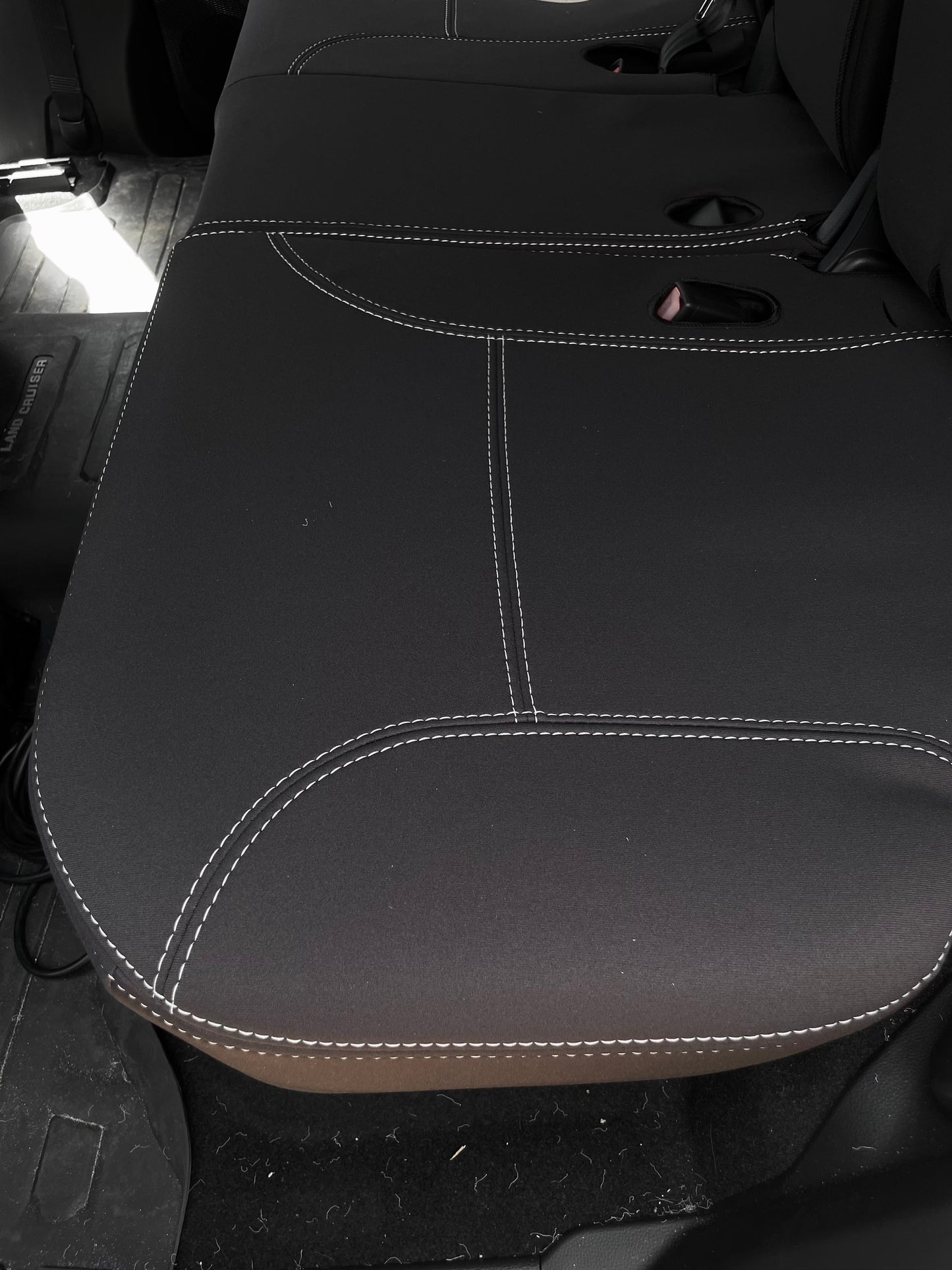 Toyota Landcruiser 300 Series GXL Series 2 Neoprene Car Seat Covers