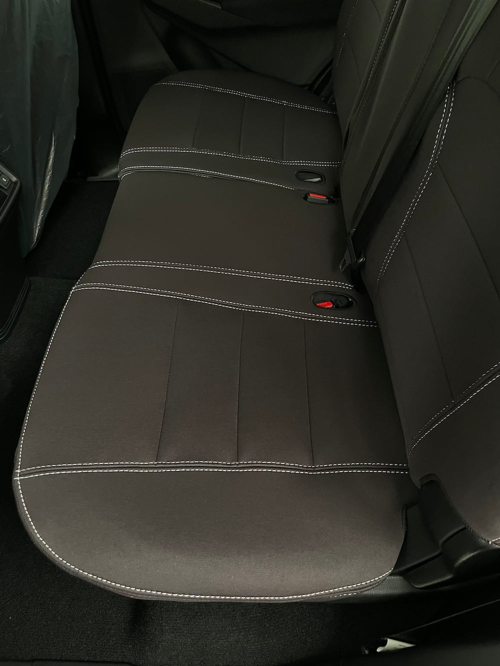 Isuzu MU-X RJ Neoprene Car Seat Covers - Global Automotive Accessories